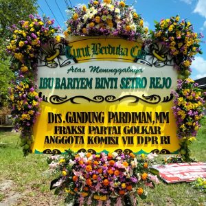 Bunga Papan Magelang D4